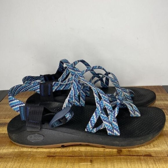 Chaco Shoes - Chaco Blue Purple Strappy Sandals: Size 9